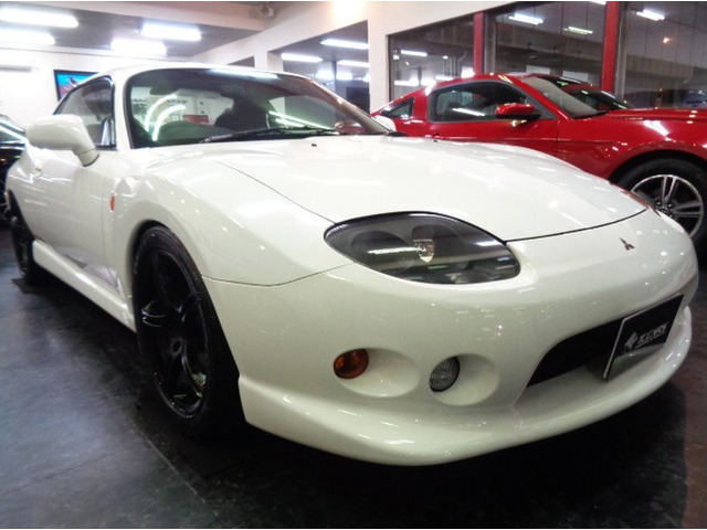 6A12�^MIVECV6�G���W��200PS&INVECS-II�V�t�g�}�`�b�NAT&2�{�o���}�t���[&�ԍ���&�O��^���[�o�[&��p�ǉ����[�^�[&MOMO�X�e�A�����O�����C�g�`���[���d�l�Ԃł�