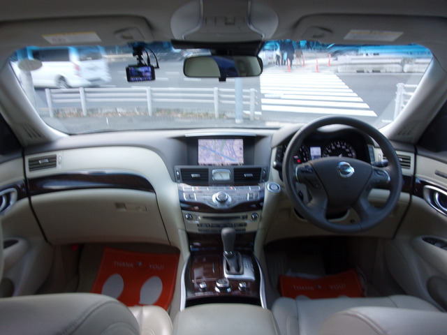 �{�v�����X�e�A�����O�z�C�[���B