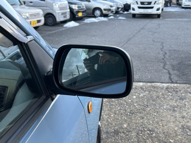 �y�x�����z���i�X�z���Ԃ������������܂��āA���ɗL�������܂��B�݌Ɏԗ��ɂȂ�܂��̂ŁA���񂲓s���̋X�������ɁA���ɗ��ĉ������B���X�\��������ƁA���ē����X���[�Y�ł��B