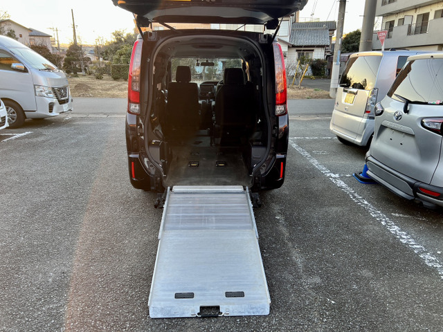 ノア2.0 Si ウェルキャブ スロープタイプI 車いす1脚仕様