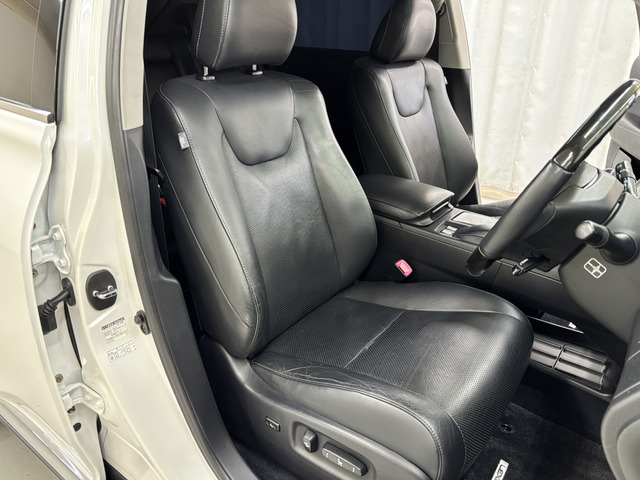 �y�W���ԗ��ɂ��āz �ቿ�i���������邽�߁A���ׂȏ��Ȃǂ͏C�������ɓW�����Ă���ꍇ���������܂��B�ł��邾�������������Ē����悤�ɂ��Ă���܂����A���s���ȕ��̓X�^�b�t�܂ł��q�˂��������B