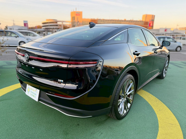 クラウンクロスオーバー2.5 G アドバンスト レザー パッケージ E-Four 4WD