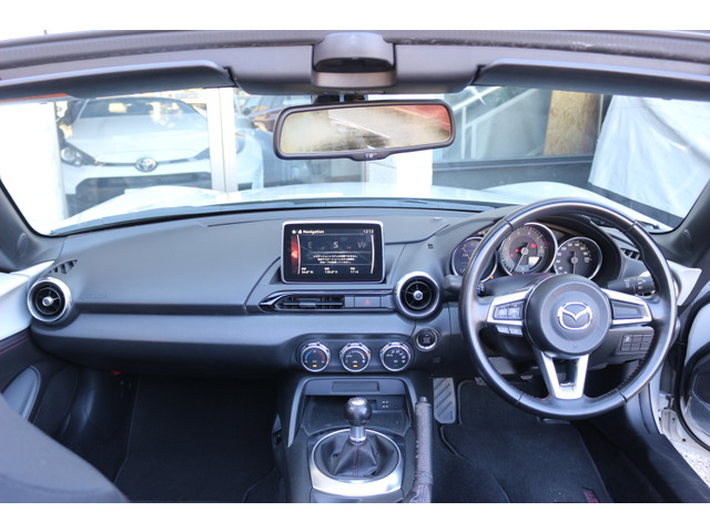 ���S�ԓ��O���N���[�j���O�ς݁��O�������グ�E�A���~�z�C���E�������E�V��E�t���A�}�b�g�E�V�[�g�S�ȁE�h�A���E�p�l���S�́E�K���X�Ȃǎԓ��̋��X�܂ōR�ې����X�^�b�t������䂱������Ď{�H���Ă��܂���