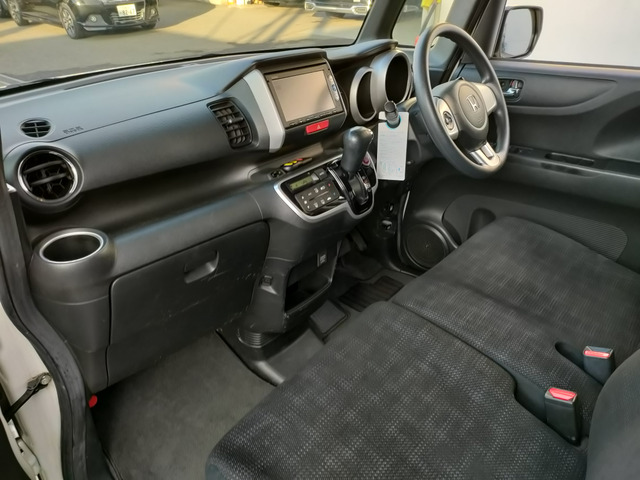 �y�K���X����̕i���z ���Ђ̓W���ԗ��ɂ�AIS�Ӓ菑���I�[�g�I�[�N�V�������̍���\��ςݍ���ł��܂��B�v���C�X�{�[�h�̋��z�͏��o��݂̂��x�������z�B�i�������i���S���͈ꌩ�ɔ@�����B��ڗđR�ł��B