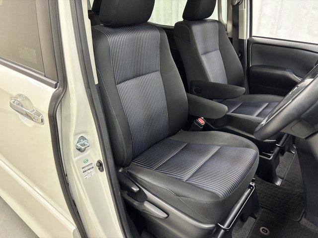 �y�W���ԗ��ɂ��āz �ቿ�i���������邽�߁A���ׂȏ��Ȃǂ͏C�������ɓW�����Ă���ꍇ���������܂��B�ł��邾�������������Ē����悤�ɂ��Ă���܂����A���s���ȕ��̓X�^�b�t�܂ł��q�˂��������B