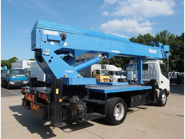 デュトロ高所作業車