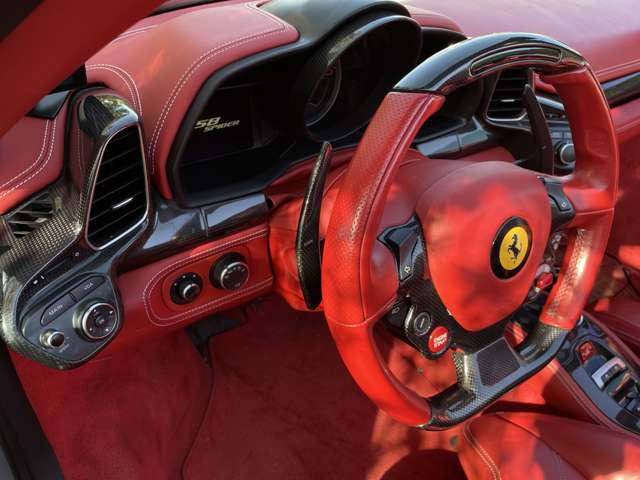 �J�[�{���t�@�C�o�[+LED�t���X�e�A�����O�z�C�[��