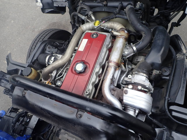 �G���W���^��:N04C �r�C��:4.00L �R��:�y�� �^�[�{:����(136PS)