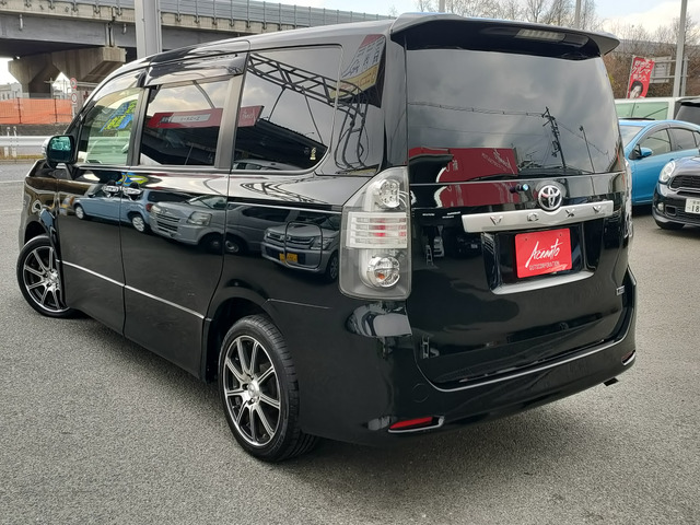 ヴォクシー2.0 ZS 煌