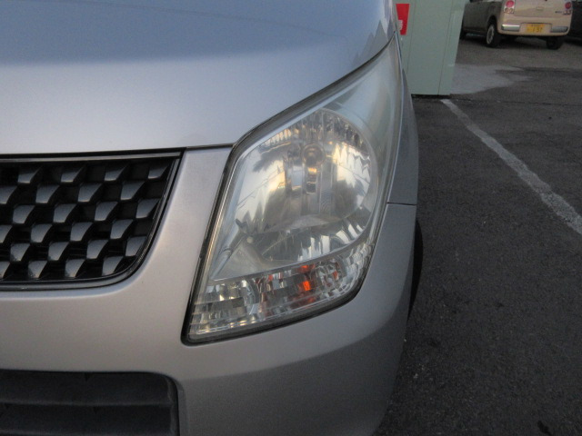 �w�b�h���C�g�͉��΂ݘV���̏��Ȃ��Y��ȃw�b�h���C�g�ł��B