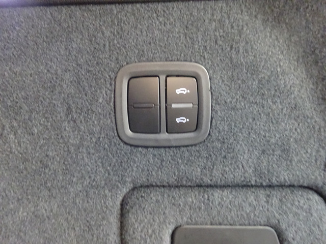 �A�_�v�e�B�u�G�A�T�X�y���V����