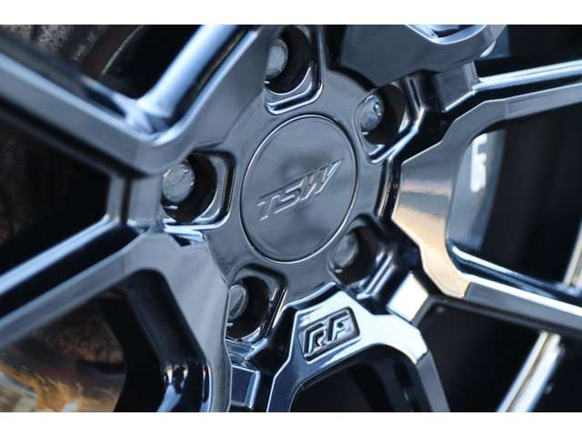 TSW�� Chrono RF �z�C�[��