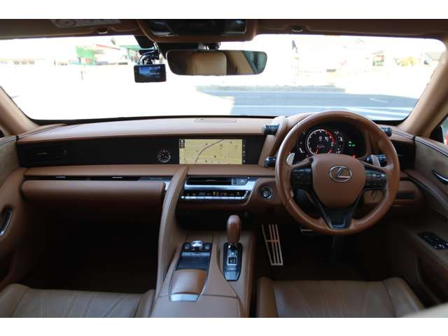 �����J���[�̓I�[�J�ł��B