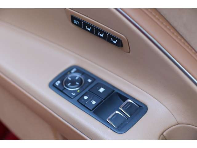 �V�[�g�������[�t��