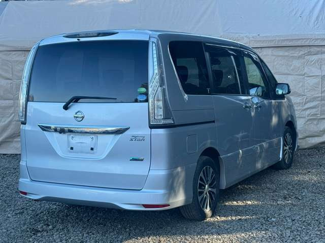 セレナ2.0 ハイウェイスター S-HYBRID