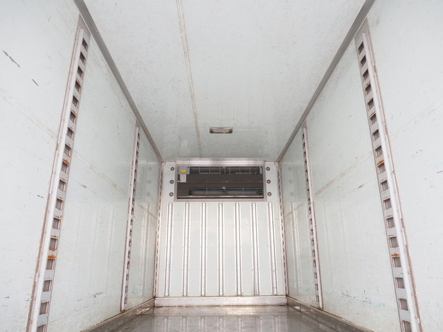 デュトロ冷凍車