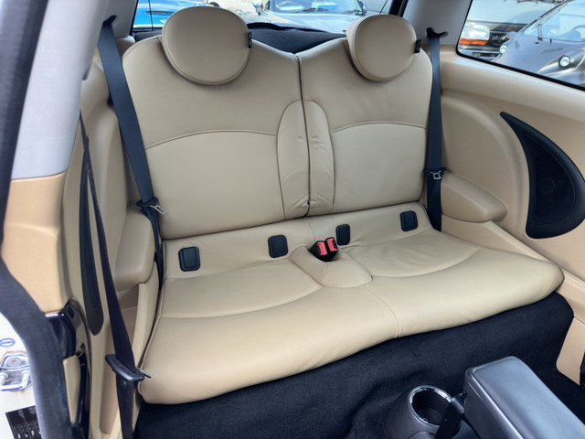 MINI�Ȃ�ł͂̃z�[���h�͂̍����V�[�g���g�p���Ă���܂��B��Ȃɂ́A�`���C���h�V�[�g����t�\�ł��B