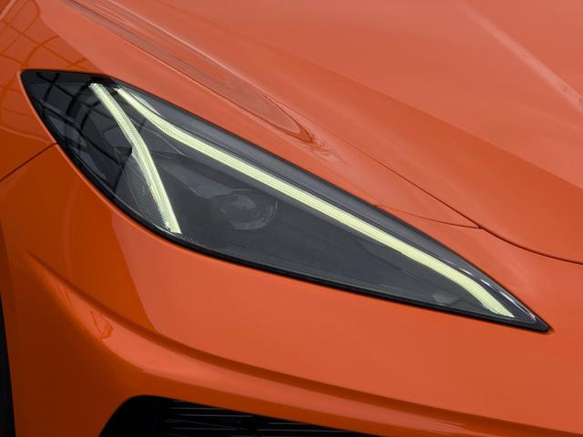 LED�w�b�h���C�g�̓f�U�C���������ł͂Ȃ���Ԃ̈��S���ɔ��Ɍ��ʂ𔭊����܂�!