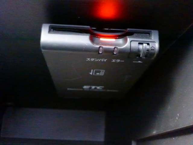 ETC付きです。これで高速の乗り降りもスムーズに行えます。新たなオーナー様の情報でSETUPして納車致します。