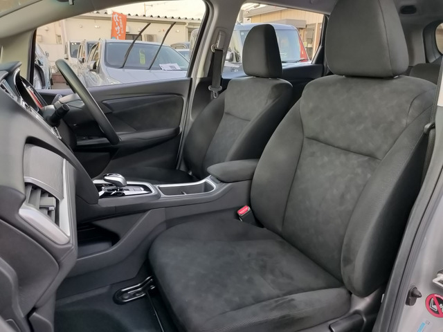 �y�c�Ǝ��ԁz ���X�͔N�����x�ł��B(��������) �c�Ǝ��Ԃ͒�9��30���`��7���܂łł��B���Z�������͂����k���������B�o�����k�E�c�Ǝ��ԉ����Ȃǂ��v�]�ɂ��������܂�!