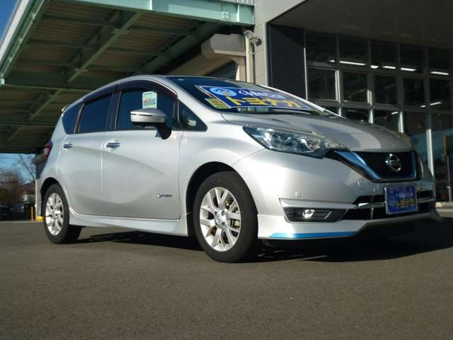 ご契約から納車まで担当営業を中心に、各スタッフ全員協力の上、迅速に進めさせていただきます。契約後車庫証明等の手続き中に、納車前車検又は点検をさせていただき、しっかり納車の準備をさせていただきます!