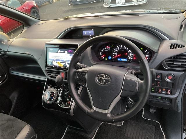 ヴォクシー2.0 ZS 煌III