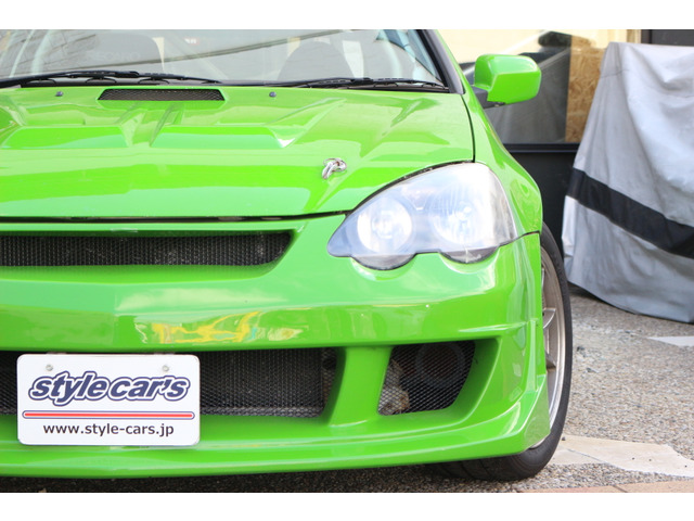 ���w�b�h���C�g����������Ɛ����Ă��܂�!