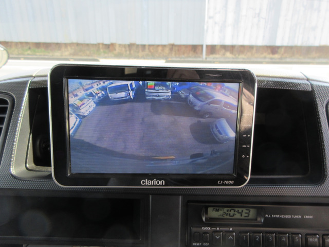 ���o�b�N���j�^�[�t���ł���