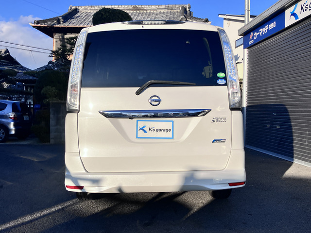 セレナ2.0 ハイウェイスター S-HYBRID Vセレクション