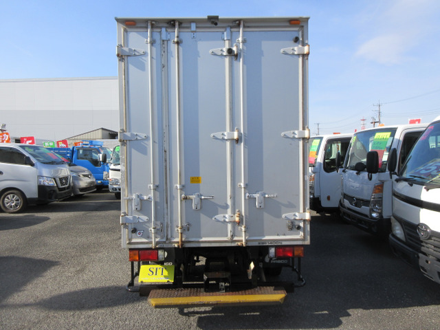 ���O���E���A�r���[�ł���3������