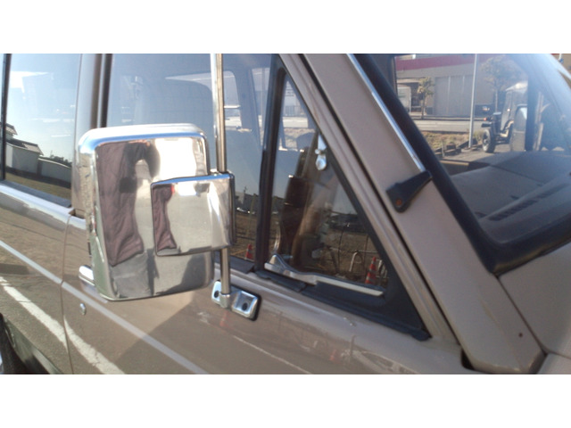 レトロなカリフォルニアミラー&三角窓