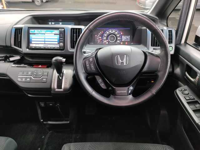 �y����OK�z���Ԃ̈ړ���葱���Ȃǂ������܂��̂ŁA����]�̍ۂ͂����X������O���܂łɂ��A�����������B�i���o�[�v���[�g�̖����Ԃ̌����ł̎���́A�X�^�b�t�̉^�]�ƂȂ�܂��B