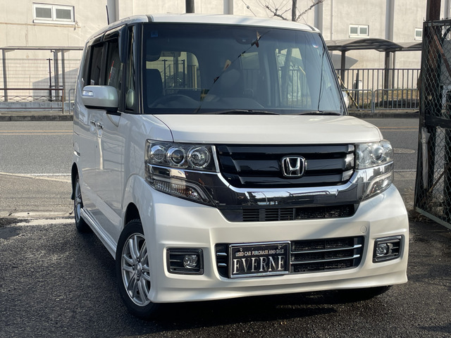 �K���X�R�[�e�B���O���{�H�\�ł��B��p��20.000�~���珳���Ă���܂��B���Ԏ�ɂ�艿�i���ς��ꍇ���������܂��B���̑��I�v�V��������葵���Ă���܂��̂ŁA���k�S���ɂ��\���t�����������B