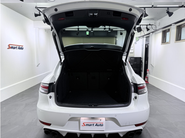 �Z�J���h�V�[�g�̓W�J�ŃS���t�o�b�N���]�T�Ŏ��[�ł����Ƃ�̂���X�y�[�X���g�����邱�Ƃ��\�ł��B�V�Ԏ�����̃f�B�[���[�ł̐����L�^�����������c���Ă���f���̗ǂ��𕨌���Ă��܂��B