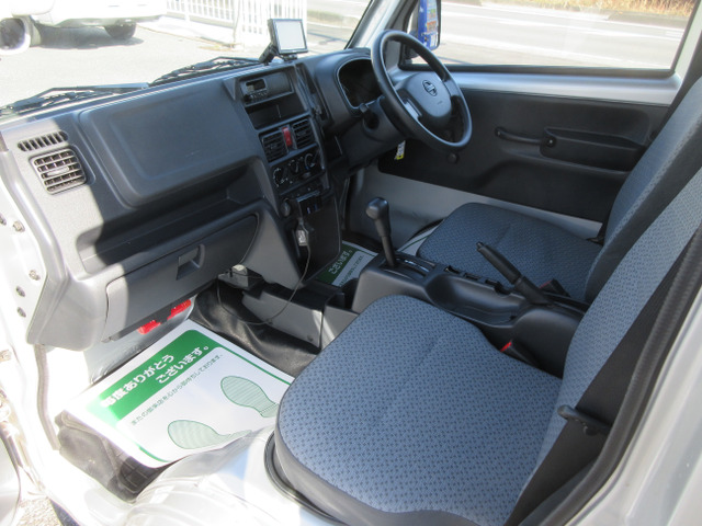 ☆内装・助手席廻りです☆