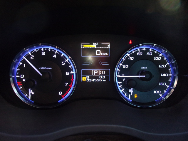 �C���t�H���[�V�����f�B�X�v���C�t�����[�^�[�p�l���B