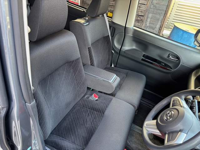 �����̒����炲���������肪�Ƃ��������܂��B �݌ɎԑS�ă��[���N���[�j���O�E�R�[�e�B���O�{�H�����̑��I�C�������A�_�������{���[�Ԓv���܂��B ���s���ȓ_�Ȃǂ���܂�����A���C�y�ɂ��A�����������B  �S���o�^�[�ԉ\