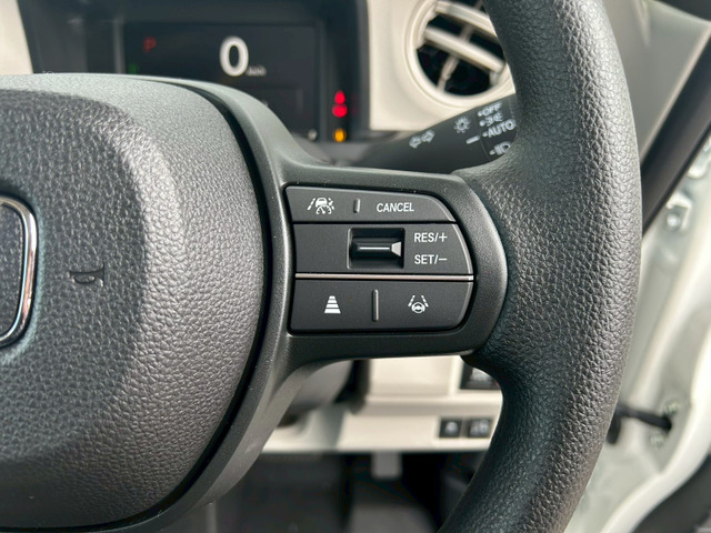 �z���_�Z���V���O�t�����A�N�Z���y�_���𓥂܂��ɐݒ肵���ԑ���ۂ��Ƃ��ł��܂�!�����^�]�⃍���O�h���C�u�Ŋ��􂵂܂�!