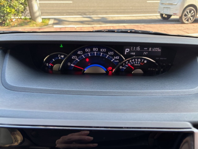 �����̒����炲���������肪�Ƃ��������܂��B �݌ɎԑS�ă��[���N���[�j���O�E�R�[�e�B���O�{�H�����̑��I�C�������A�_�������{���[�Ԓv���܂��B ���s���ȓ_�Ȃǂ���܂�����A���C�y�ɂ��A�����������B  �S���o�^�[�ԉ\