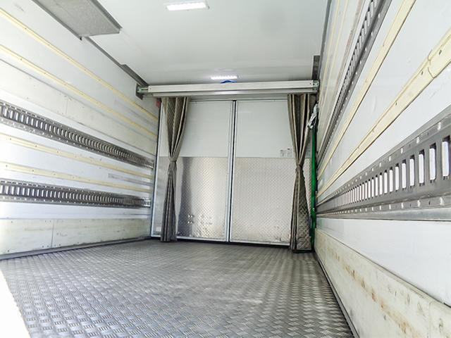 ラッシングレール2段