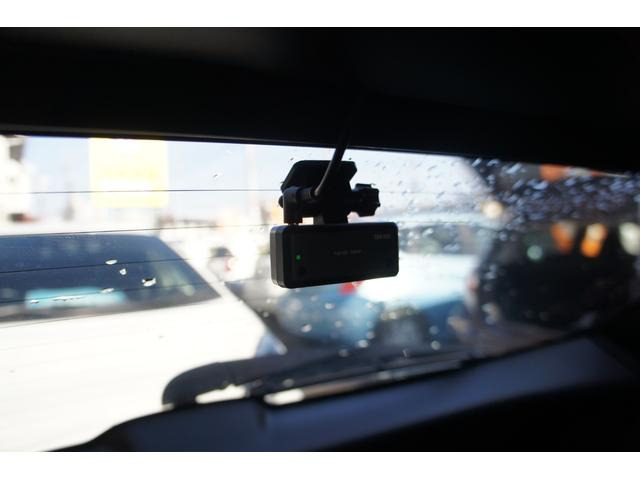 カローラツーリング1.8 ハイブリッド W×B