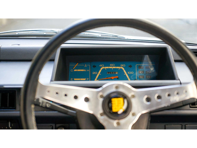 �V���v���ȃ��[�^�[�p�l��