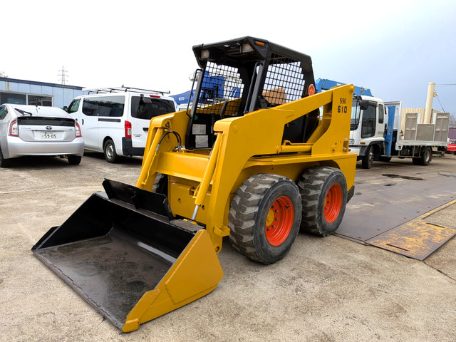 TCMスキッドステアローダー