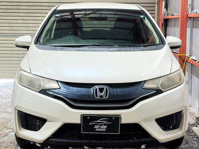 フィット1.3 13G Fパッケージ 4WD