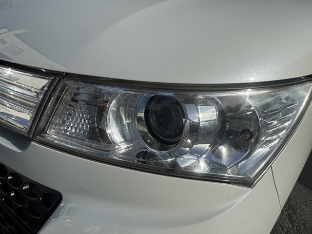 �������݂̂Ȃ��Y��ȃw�b�h���C�g���򉻂ɂ�鉩�΂݂�N���A�����͌����܂���BHID��LED�Ȃǂ̑���������܂��B