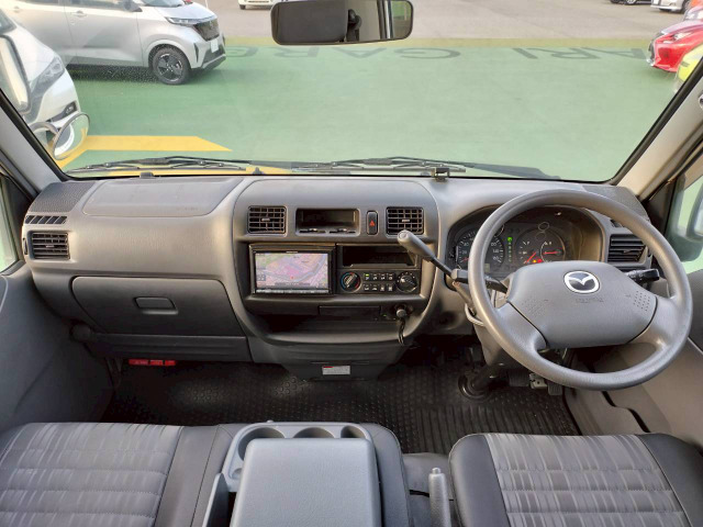 ボンゴバン1.8 DX 低床