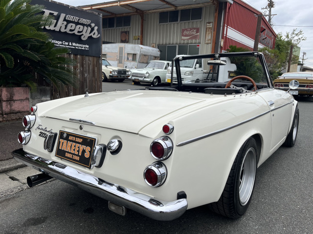 ダットサンフェアレディ2000