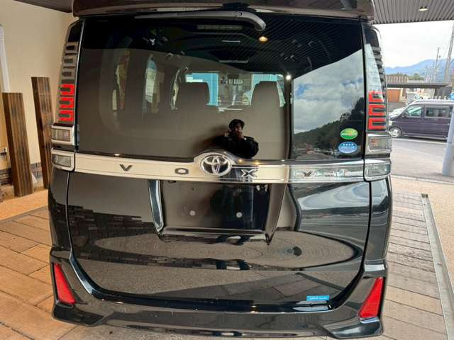 ヴォクシー2.0 ZS