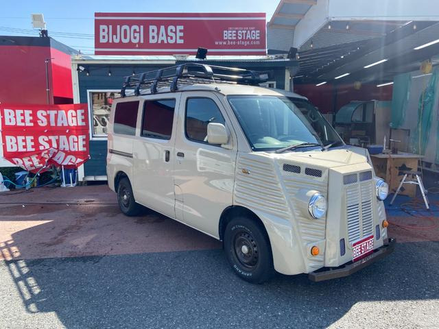 �l�C�̃x�[�W���h���ł��B�z�C�[���͔Z�����F�ɂēh���ς݂ł��B