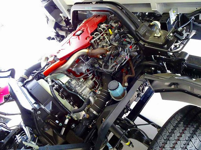 �G���W�����[��